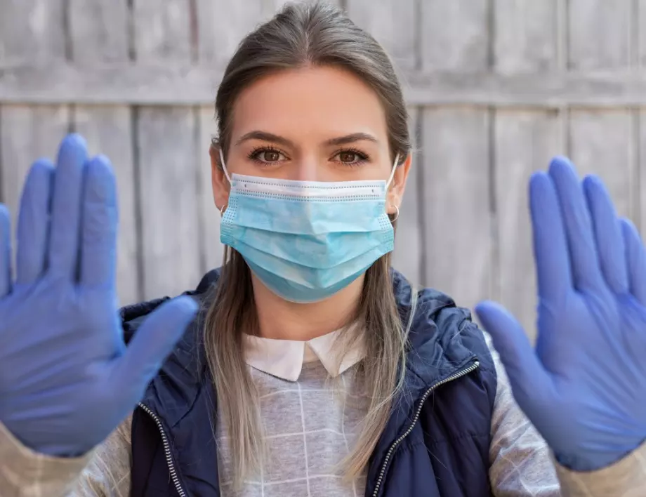 УНГ лекар: Саморъчно направените маски едва ли защитават от каквото и да било