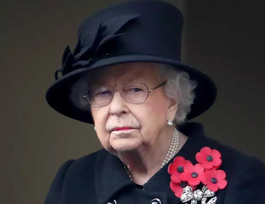Елизабет II се върна към ангажиментите си след погребението на принц Филип