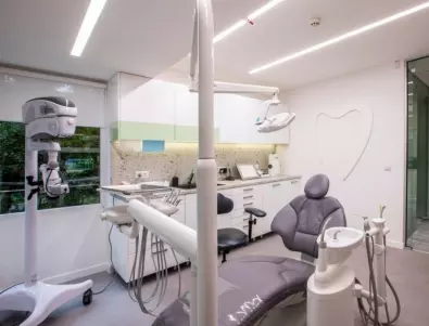 Здрави зъби и при здрави противоепидемични мерки. Как се приспособяват към текущата обстановка зъболекарите в София?