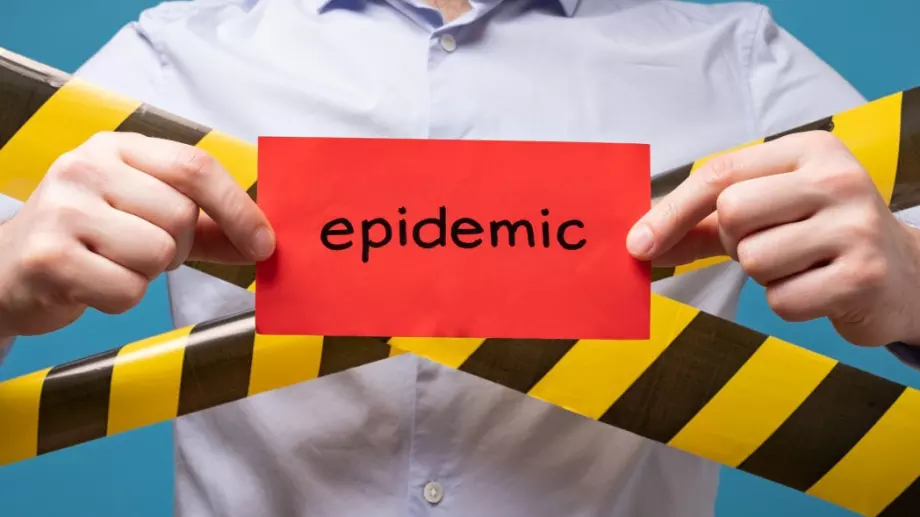 Китай карантинира 11-милионен град заради коронавируса