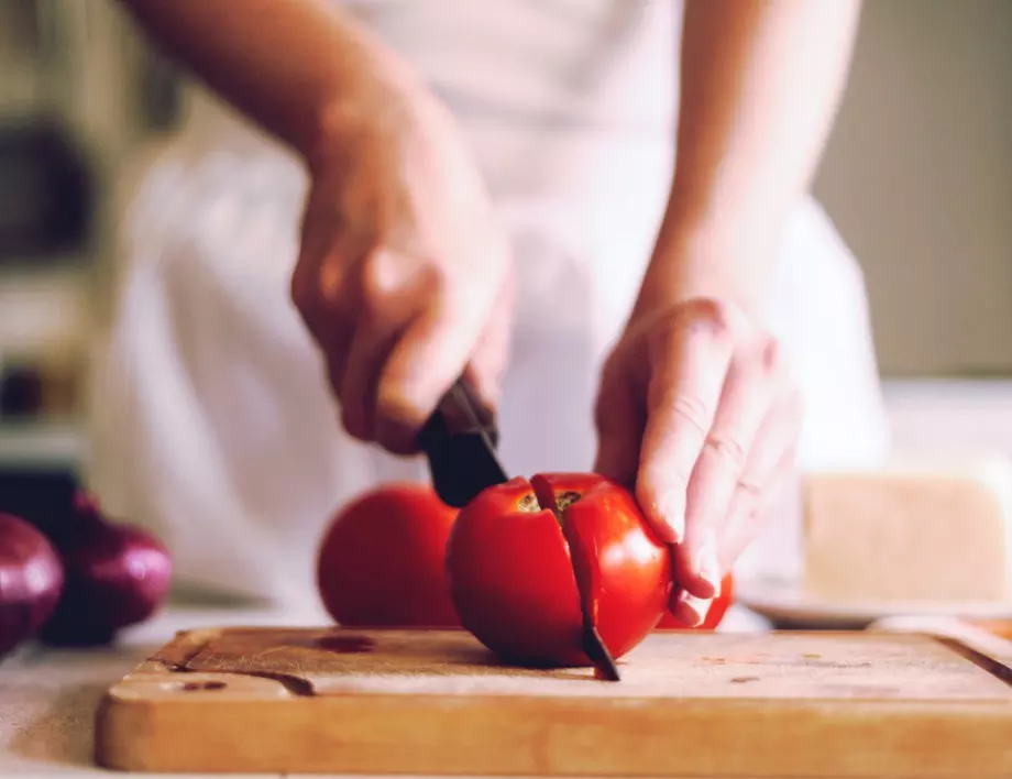 Подходящи ли са доматите за отслабване?