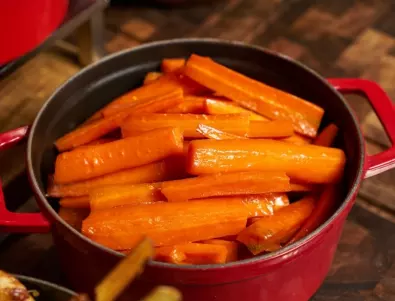 ТОП гарнитура: Ароматни глазирани морковени пръчици
