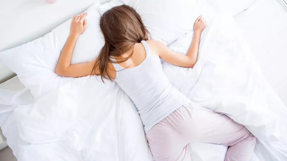 Какво се случва с тялото ни, когато заспим в 22:00 ч. 