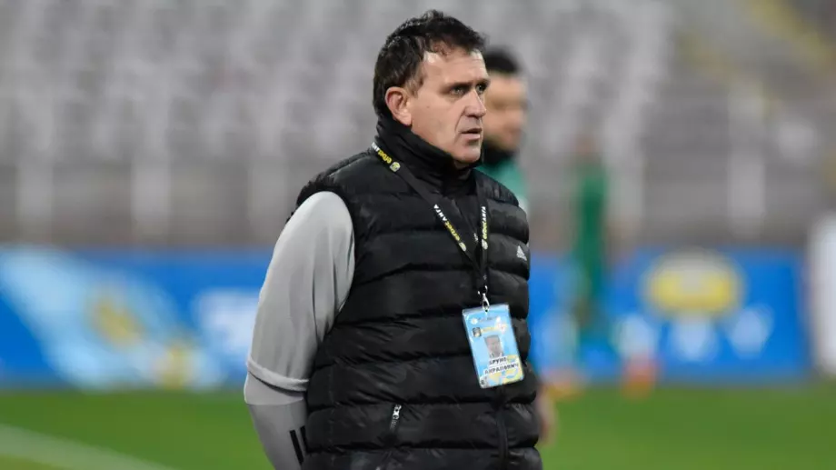 Александър Тунчев: Футболистите също бяха изненадани от решението на Акрапович
