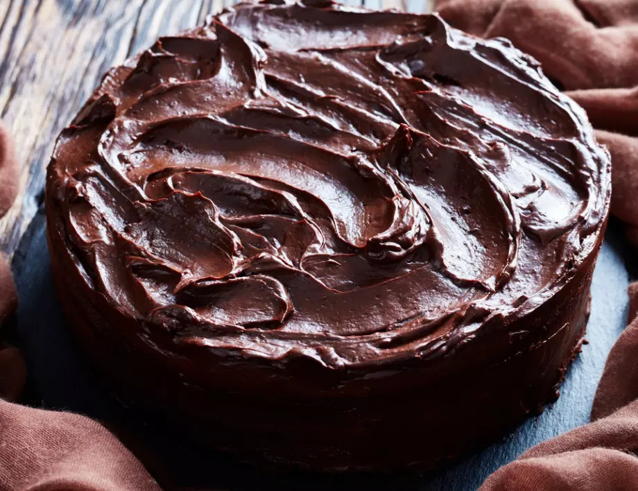 Чудно лесна и вкусна шоколадова торта