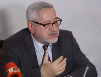 Проф. Димитров: Само от политическата воля в РС Македония зависи резултатът от съвместната комисия