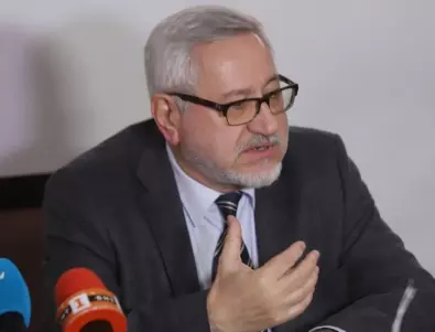 Проф. Ангел Димитров: Отстъпки пред РС Македония под външен натиск не вярвам да има