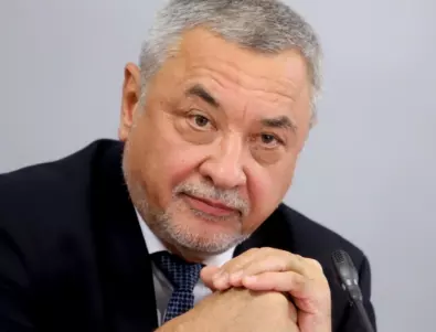 Отново скандал в парламента: Валери Симеонов отстрани депутат, наказа друг по погрешка