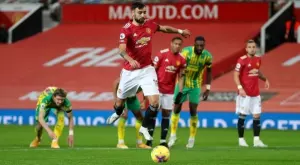 Легенда на Арсенал: Дузпите като на Фернандеш са нечестни спрямо вратаря, трябва да се забранят