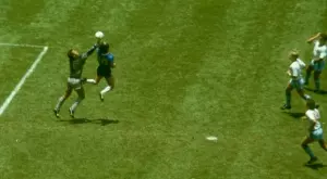 Съдията, зачел "Божията ръка": Имах съмнения, но българинът Дочев каза, че голът е редовен