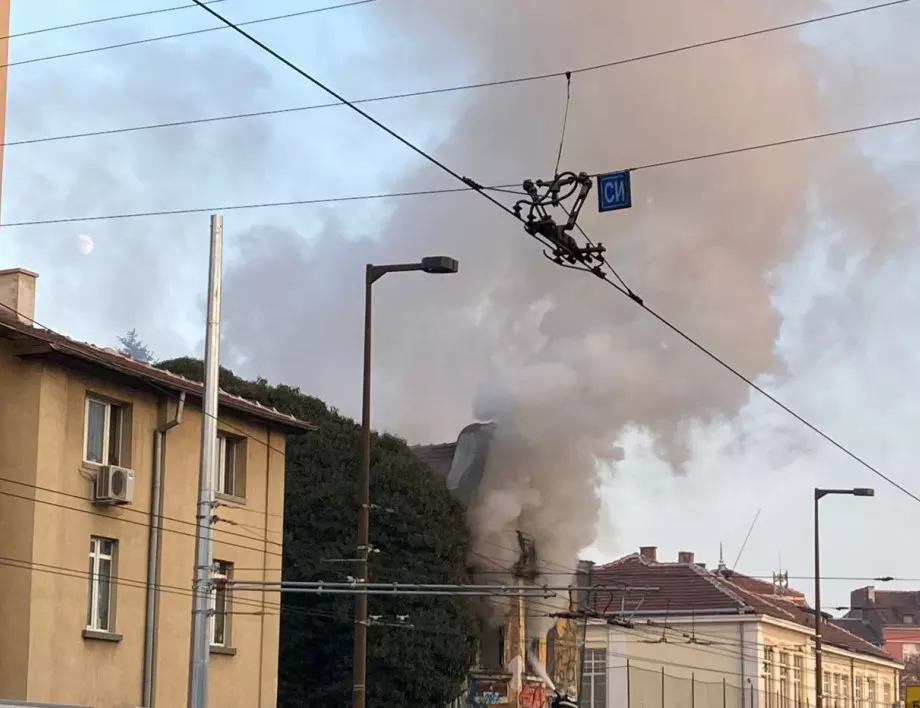 Двама души загинаха при пожар в московска болница