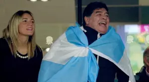 {{ otherArticle[0].article.title }}