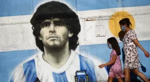 Записи разкриха гнусното държане на лекаря на Марадона при новината за смъртта му