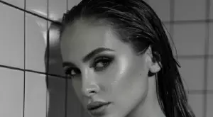 {{ otherArticle[0].article.title }}