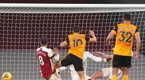 Клуб от Висшата лига не дава на играчите си да ходят на пазар заради Covid-19