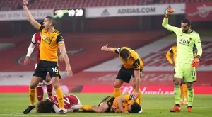 Хименес след фрактурата на черепа: Надявам се скоро отново да съм на терена