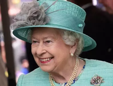 Сгрешена публикация на кралица Елизабет II развълнува мрежата