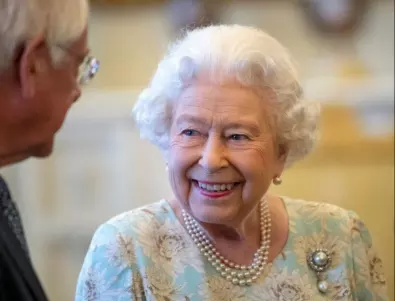 Тайната за красота на кралица Елизабет ІІ струва под пет евро