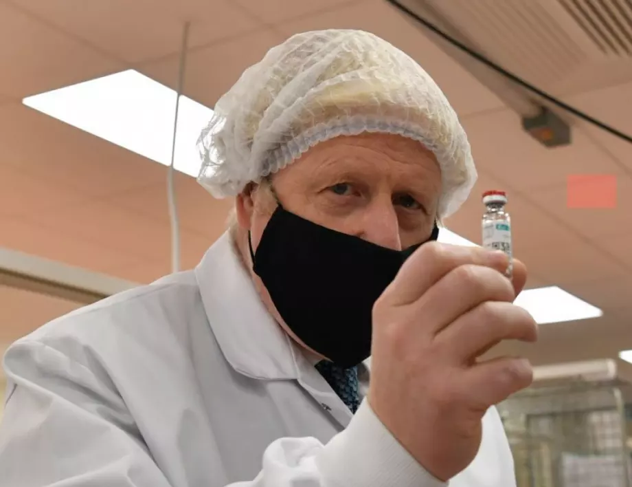Ново изследване - настроенията във Великобритания против ваксините срещу COVID-19 са по-леки