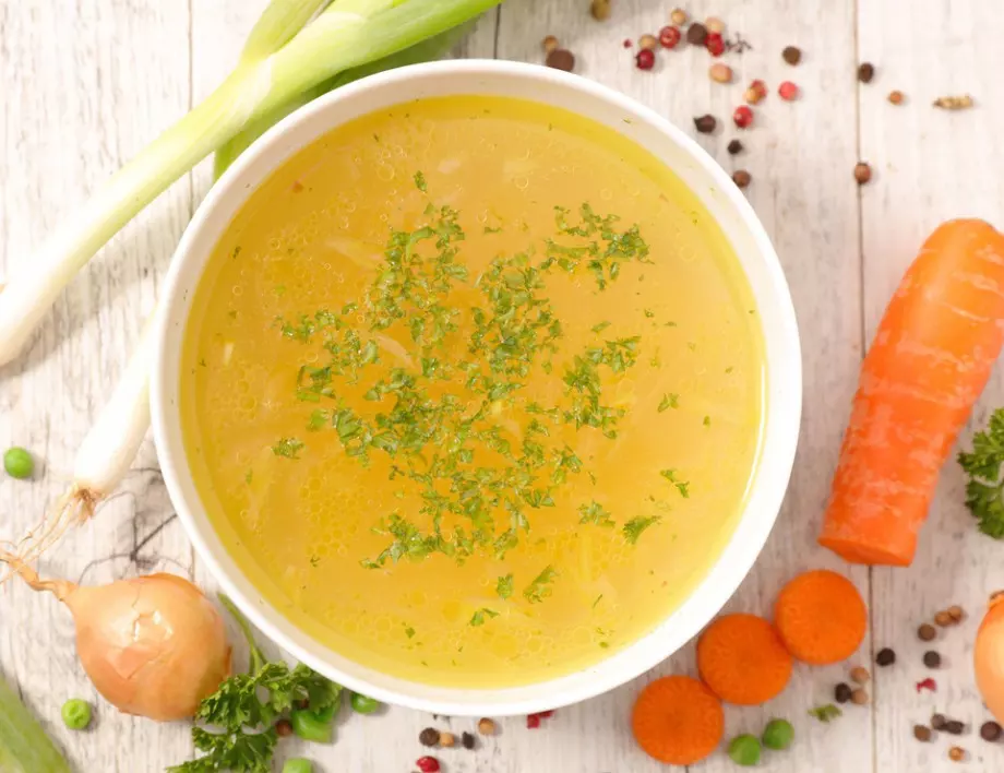Лесна рецепта за пилешка супа със зеленчуци 