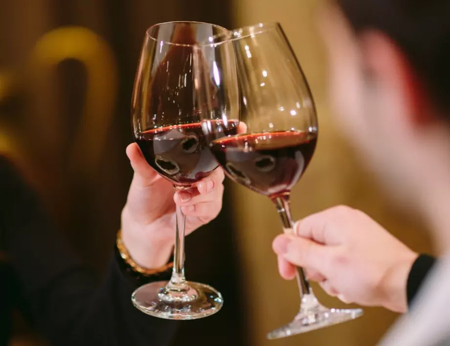 Никога не правете това, ако на вечеря смятате да пиете алкохол