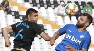 {{ otherArticle[0].article.title }}