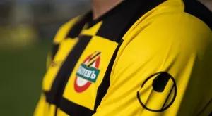 {{ otherArticle[0].article.title }}