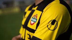 {{ otherArticle[0].article.title }}