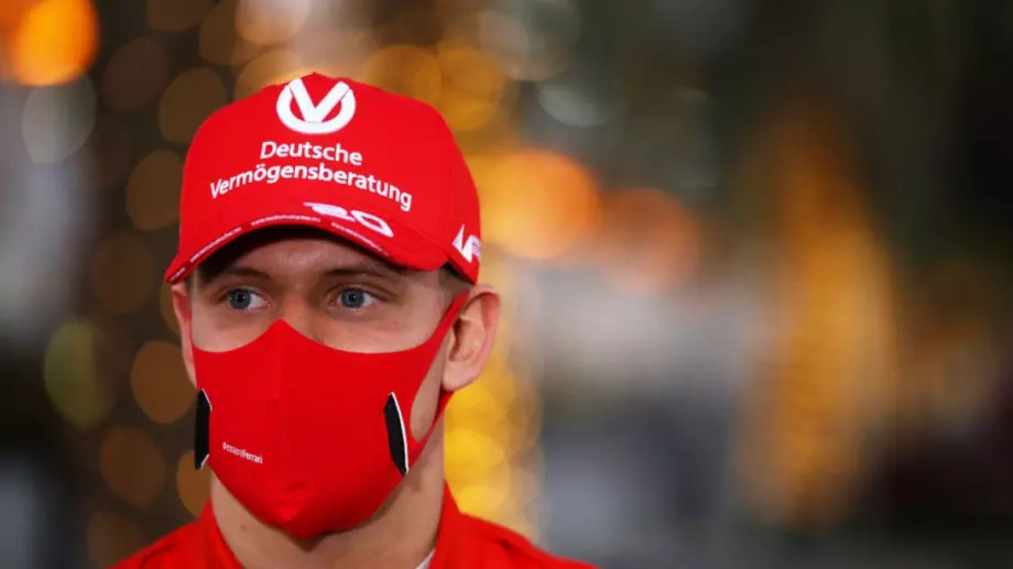 Мик Шумахер стана шампион във Формула 2, въпреки слабо каране в Бахрейн