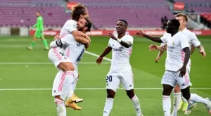 {{ otherArticle[0].article.title }}