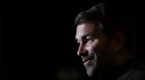 Пътят на Еди Хърн: От продажба на стъкла за 3 паунда на час до империя за милиарди