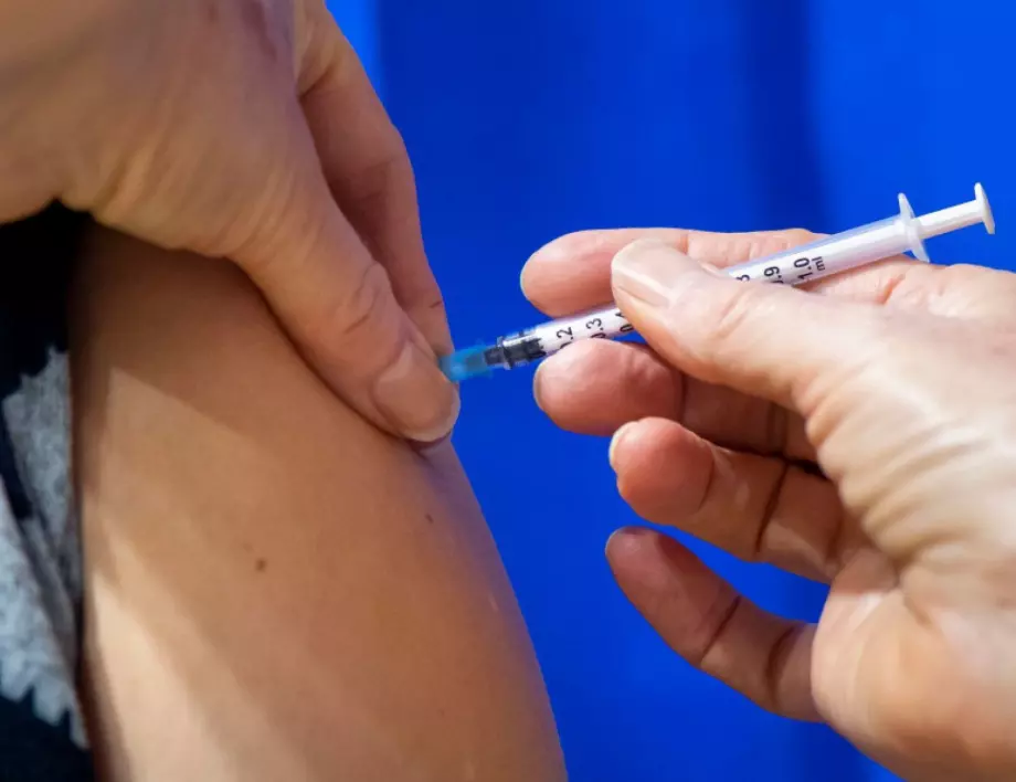 САЩ се готвят за редовни ваксинации срещу коронавируса