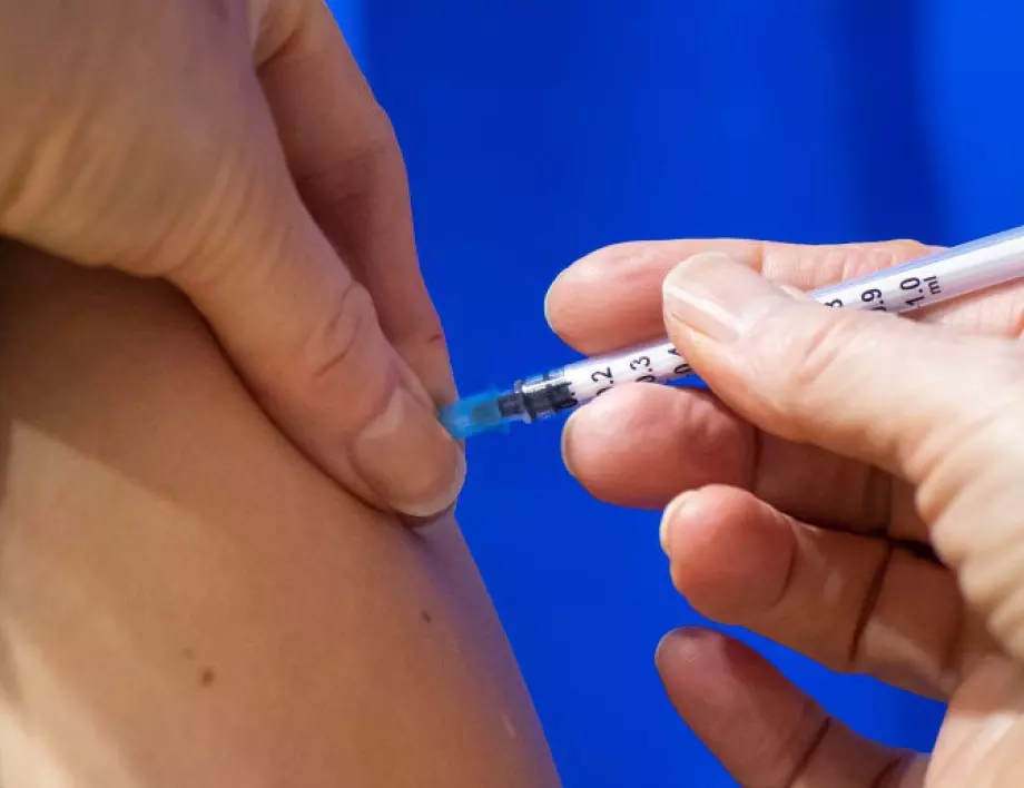 Над 60% от възрастното население на САЩ е с поне една доза ваксина