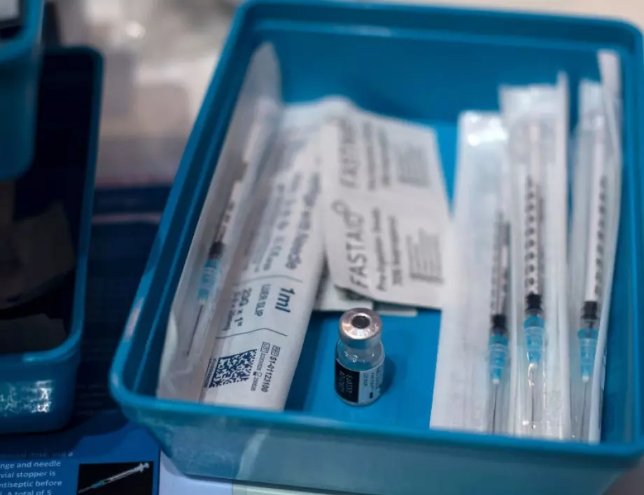 България очаква 21 хил. дози от ваксината на Pfizer/BioNTech