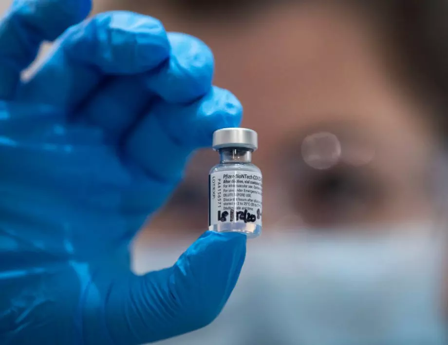 Учени: По-бедните страни може да останат без ваксина срещу COVID-19