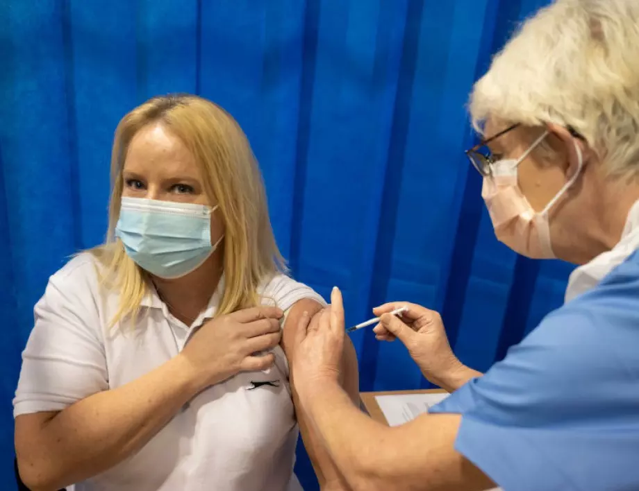 В цяла Русия започна ваксинацията срещу коронавирус 