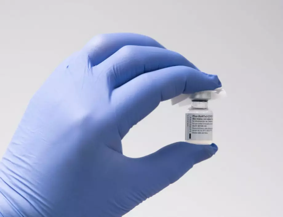Лекар почина в САЩ, проучват дали причината е ваксината срещу коронавирус на Pfizer