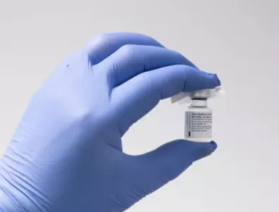 Израел разследва дали ваксината срещу коронавирус на Pfizer причинява в редки случаи миокардит