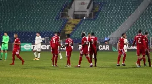 {{ otherArticle[0].article.title }}