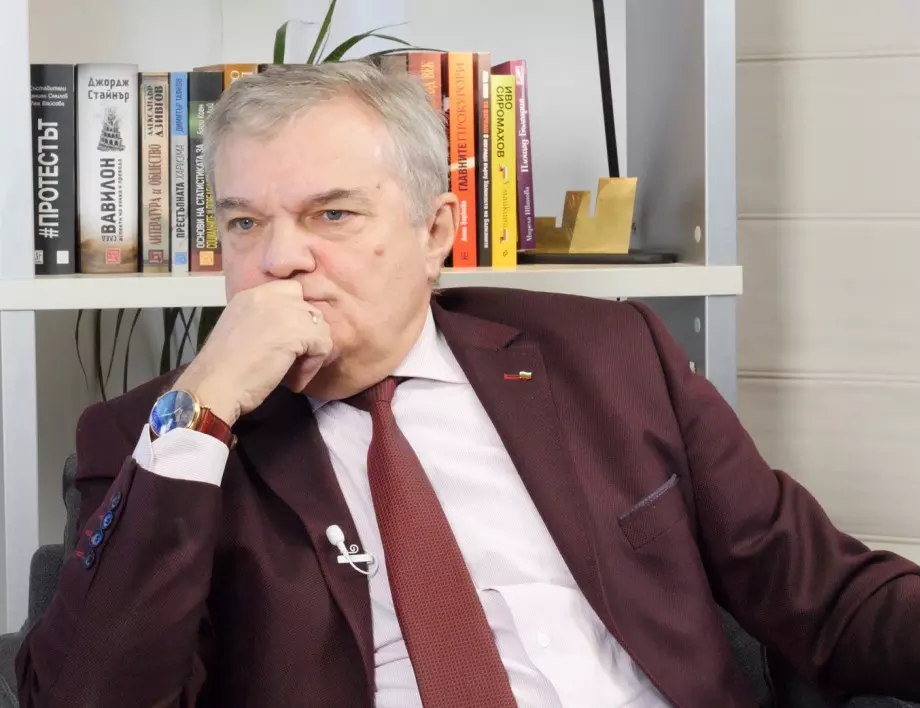 Румен Петков: На моменти се гордея от отсъствието си от последните два парламента