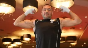 {{ otherArticle[0].article.title }}