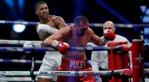 3-те причини защо нокаутът на Кличко над Кубрат бе по-добър от този на AJ