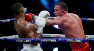 {{ otherArticle[0].article.title }}