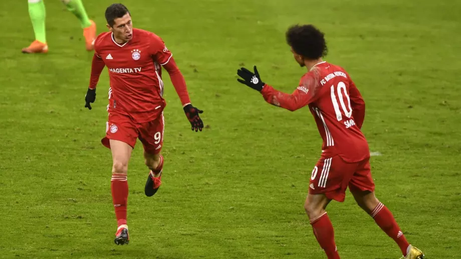 Байерн Мюнхен обърна Волфсбург след два гола на Роберт Левандовски