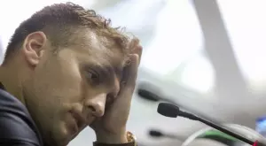 Махмурлук, спрян телефон и с 2 тениски към Острова: Как Стилиян Петров премина в Селтик