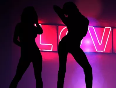 Арестуваха собственик на стриптийз клуб в Пловдив, предлагал танцьорки за секс услуги 