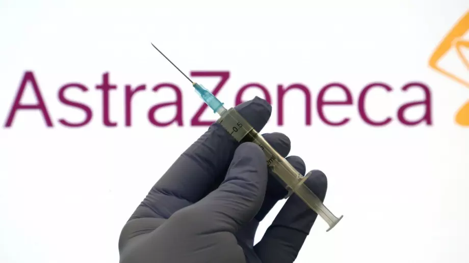 Индия стартира ваксинация с две одобрени вакини - на AstraZeneca и своя собствена 