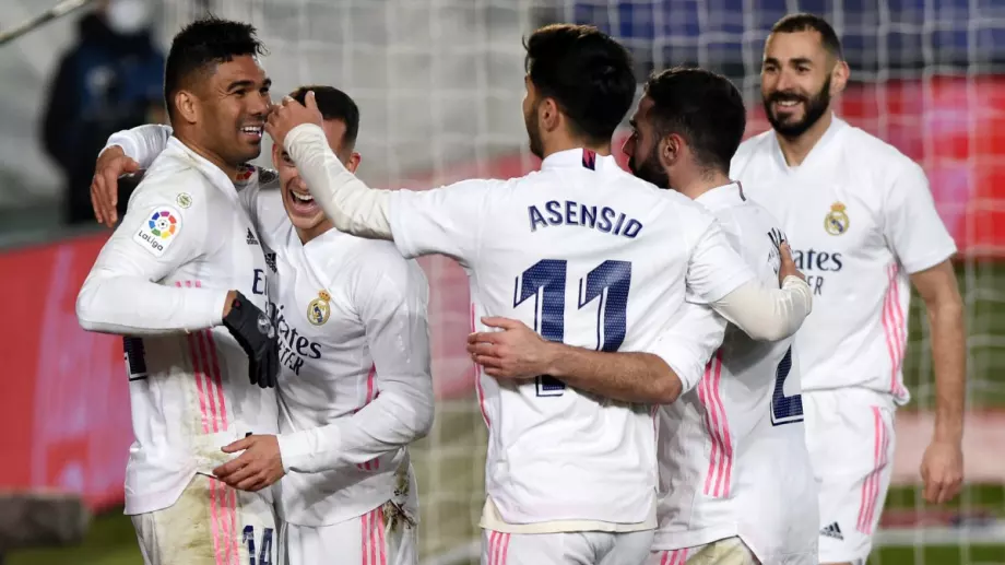 Реал Мадрид отново се залепи за Атлетико с 5-ата си поредна победа в Ла Лига