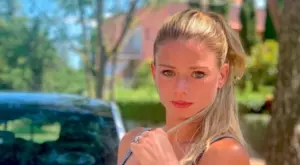 {{ otherArticle[0].article.title }}