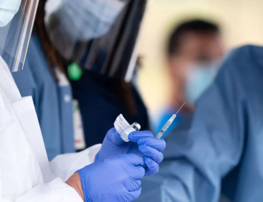 Седмицата на коронавируса: По-малко нови случаи при повече направени тестове
